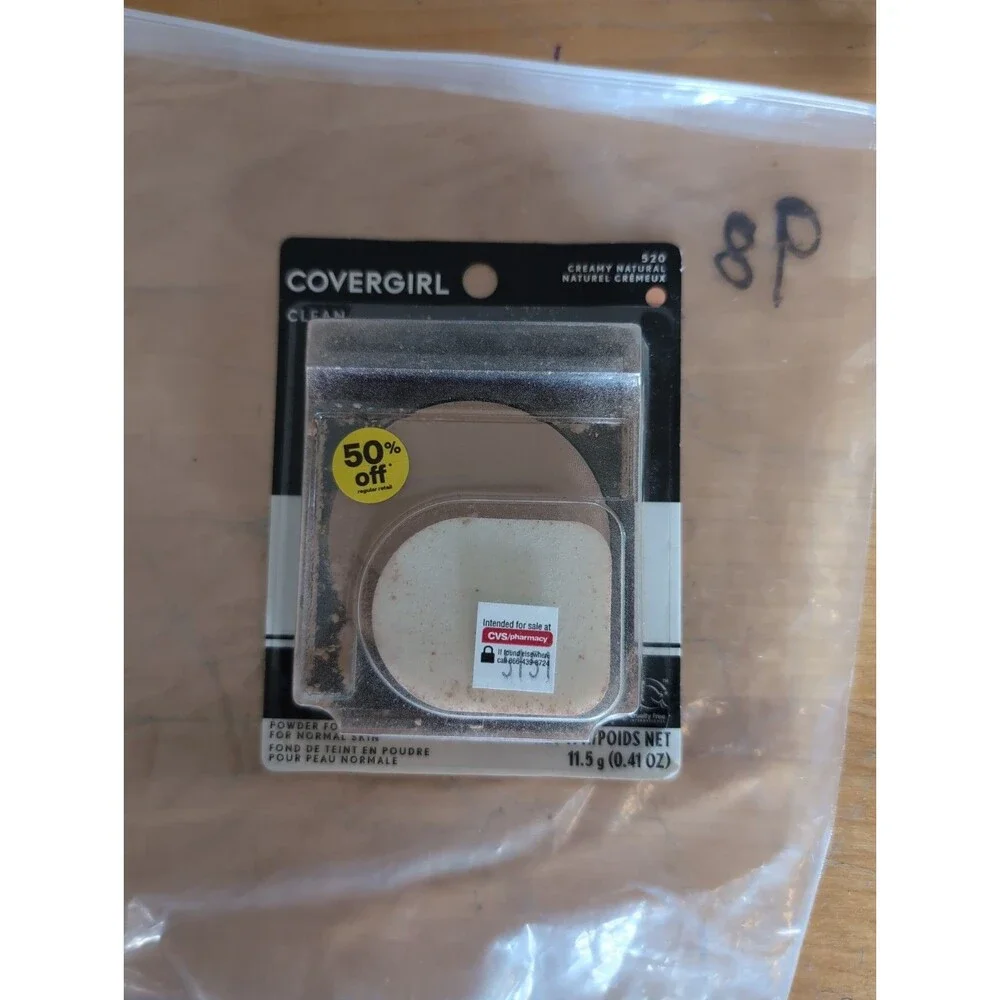 CoverGirl Clean Powder Foundation 520 Creamy Natural Damaged Box